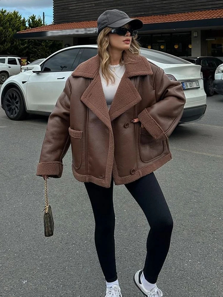 Lamb Wool PU Leather Coat Women Patchwork Lapel Solid Button Thicken Warm Lady Jacket Winter Vintage Loose Female Outwear 241217
