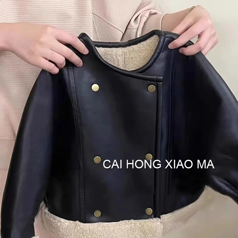 Korean Childrens Autumn Winter Girls Outerwear Fleece Warm Kids Girls Street Jacket Lamb Wool Baby Girls Leather Jacket 241223