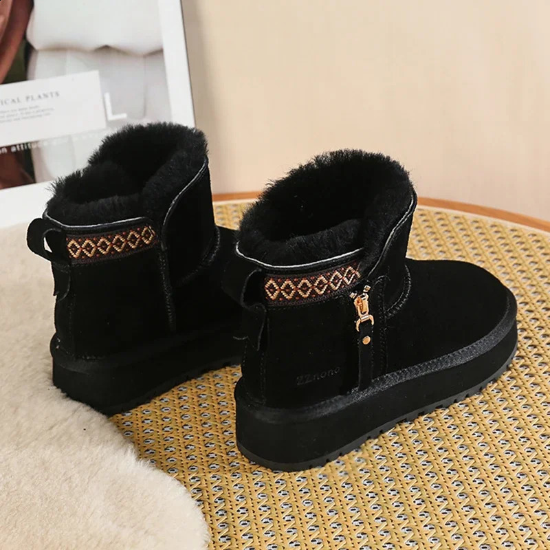 faux Wool Winter Snow Boots Women Thicken Plush Warm Cotton Padded Shoes Woman Fashion Striped Thick Platform Ankle Boots 241224
