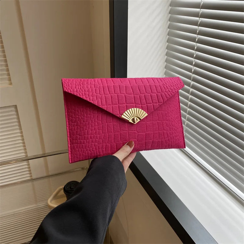 Casual Ladies Clutch Bag Simple Handheld Envelope Bags Felt Indentation Handbag Solid Color Business Womens Trend Bag 241224