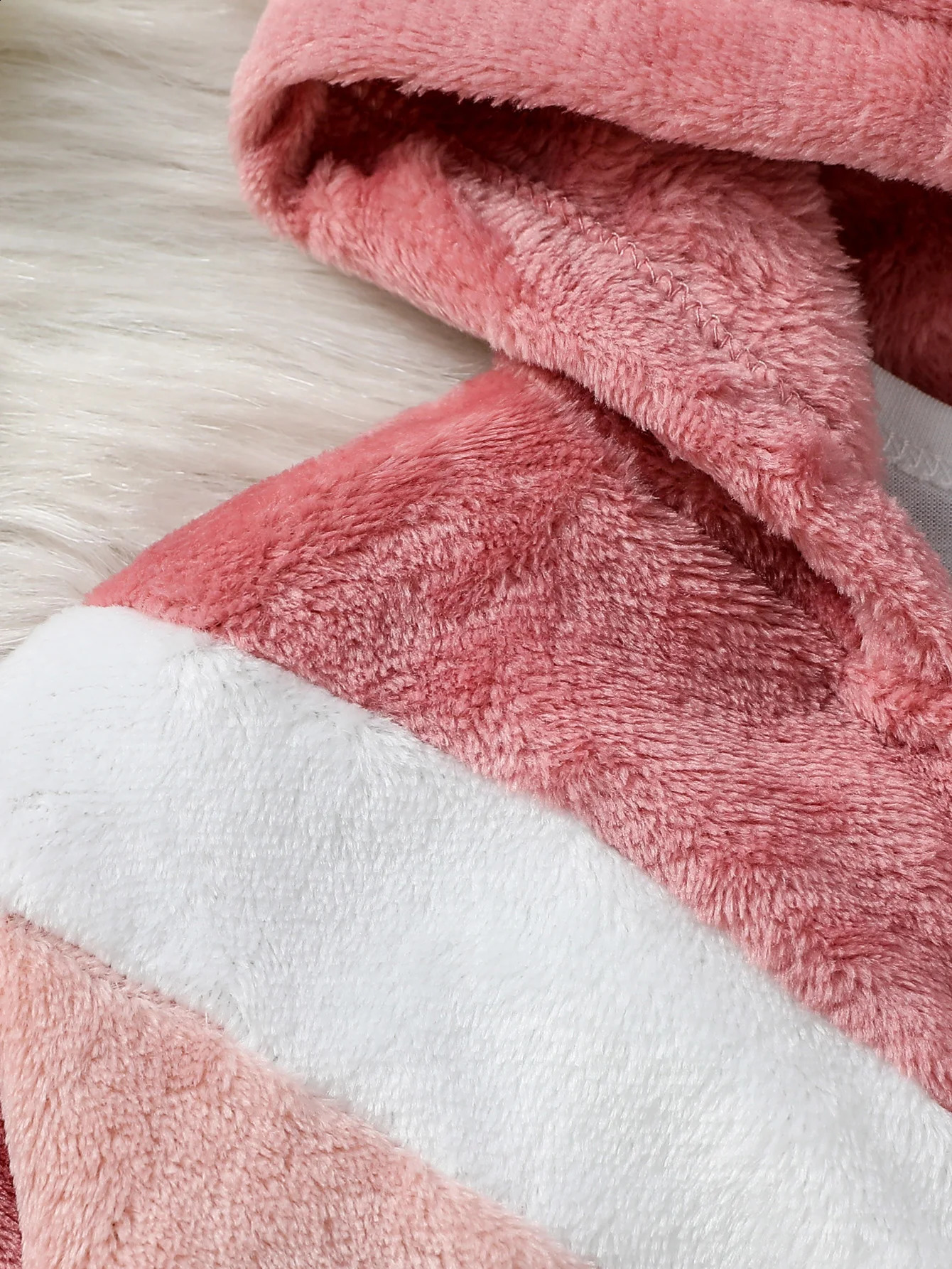 Baby Girl Warm Long Sleeved Hoodie Cute Pink Jacket Plush Winter Clothes for 1-3 Years Children 241223