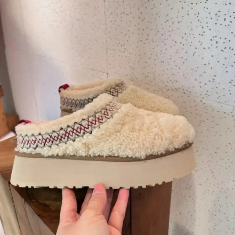 2025 Womens Wool Slippers Warm Thick-soled Trendy Thickened Velvet Snow Boots Home Girls Shoes Botas Mujer 241224