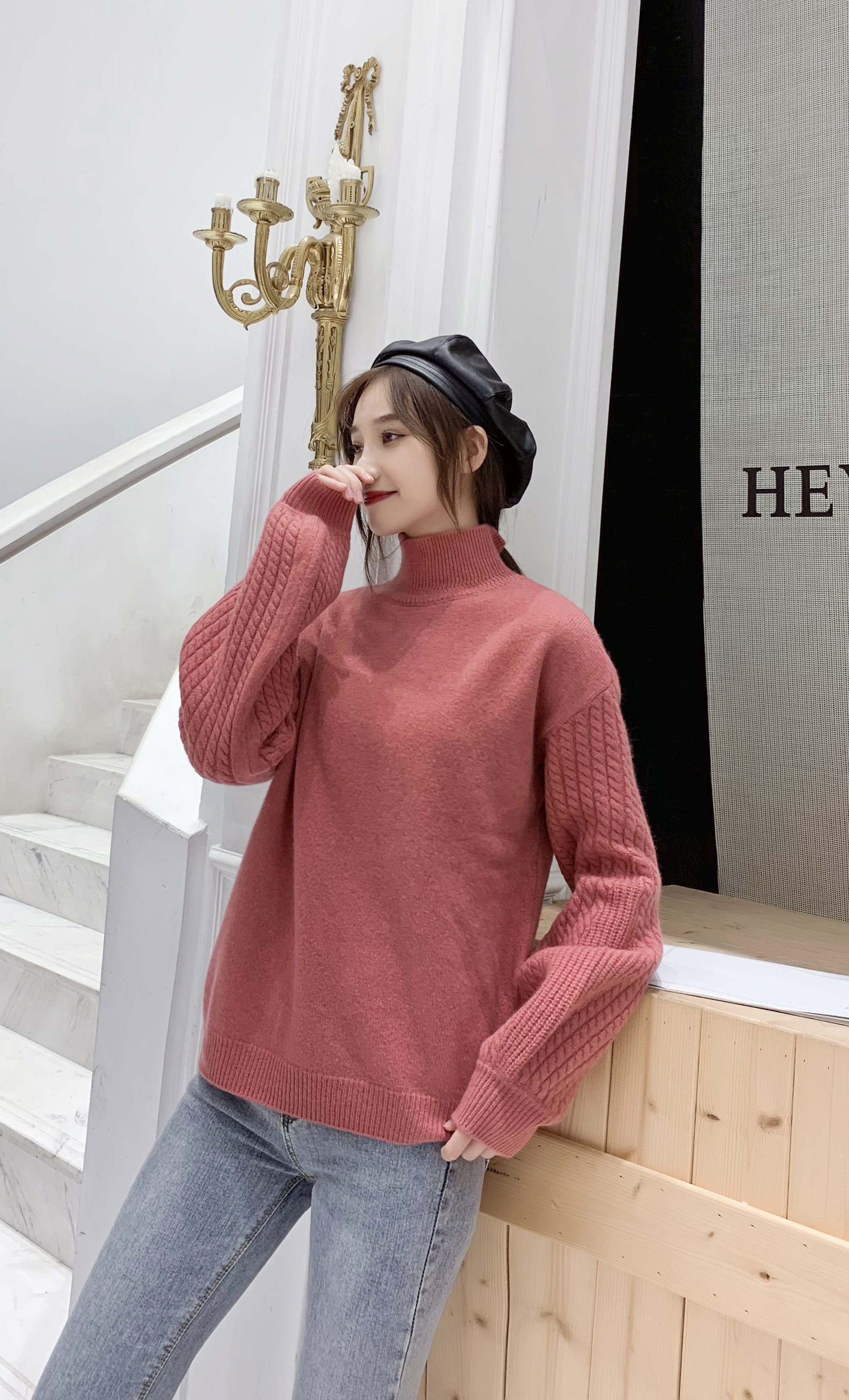 Chic Women's High-Quality Wool Sweater - Perfect for Autumn and Winter Seasons