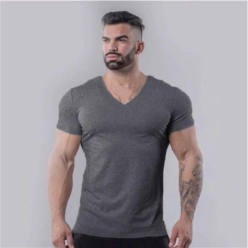 Cotton gym T-shirt mens summer fitness clothing V-neck short sleeved T-shirt slim fit T-shirt fitness training T-shirt top W241223