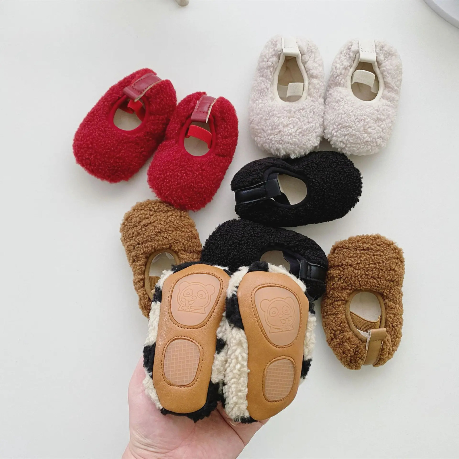 3926B Baby Shoes Winter Shoes 0-2 Years Old Baby Plus Fluffy Shoes Girls Non-slip Soft Soles Do Not Fall Warm Shoes 241223