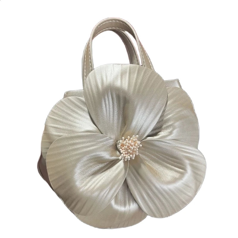 Spring Arrivals Creative Flower Shaped Tote Bag Pleated PU Leather Womens Handabg Female Party Wedding Evening Clutch 241223