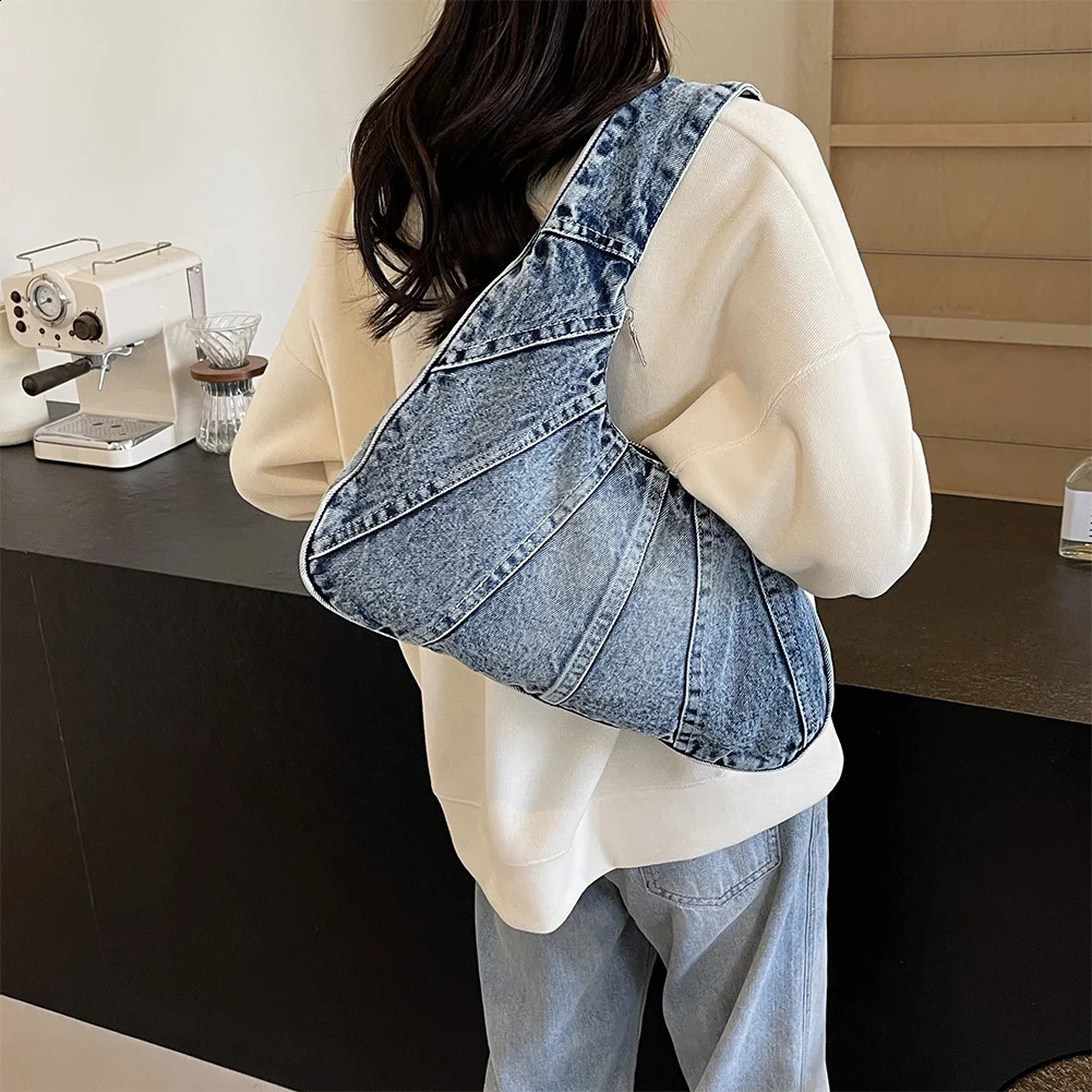 Women Denim Shoulder Bag with Zipper Handbag Trendy Underarm Purse With Pocket Clutch Bag for Work Travel Shopping 241223