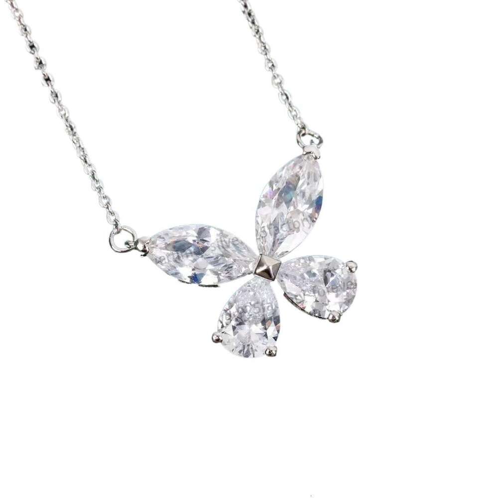 Sier Phantom Butterfly Pendant Necklace for women Five wers with Dia Bracelet designer Jewelry Women collarbone Chain Engagement gift