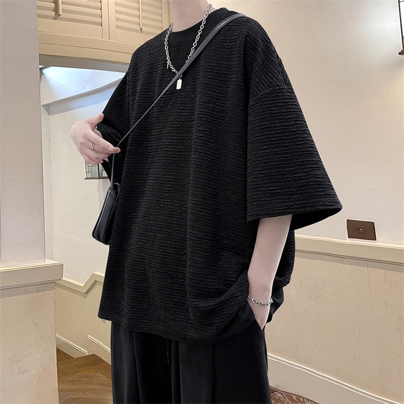 Summer Striped Texture T Shirt Men Korean Style Short Sleeve Loose Fashion Casual Easy-care Tshirt Oversized Tops WhiteBlack 241223
