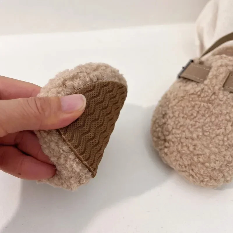 Childrens Fleece Elastic Clogs Baby Boys Girls Plush Slipper Toddler Prewalker Footwear Winter Warm Soft Sole Shoes 241223