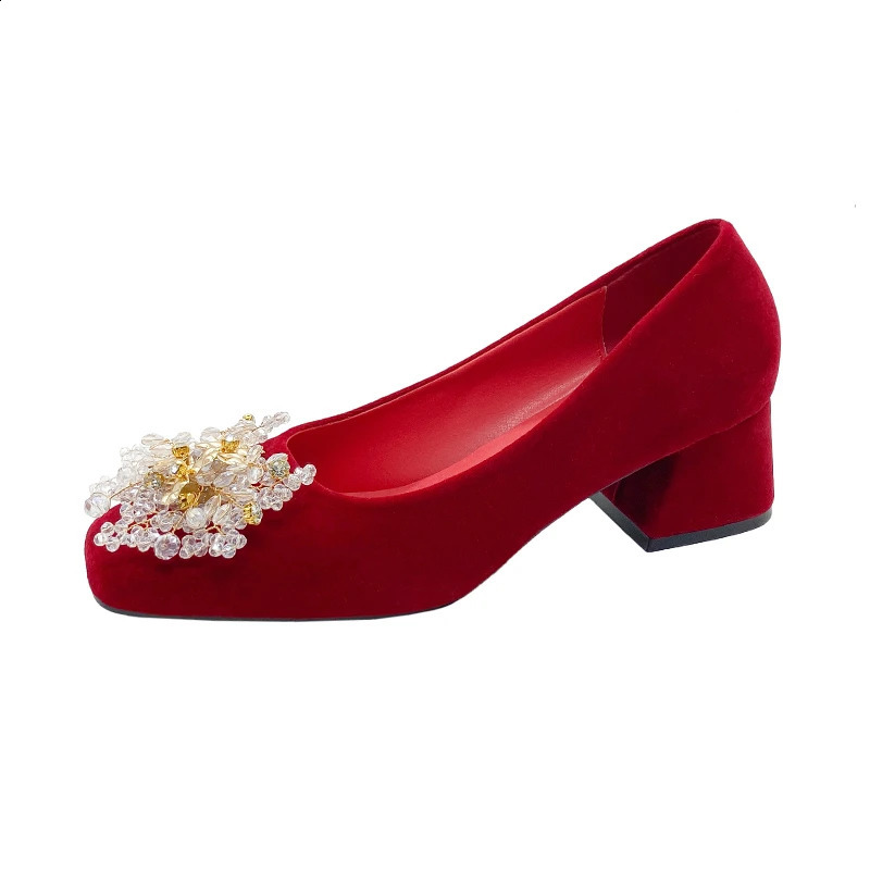 Elegant Womens Red Silk Wedding Bridal Shoes Pearl Bow Pointed Toe Pump Womens Sexy Party Dress High Heels Womens 241223