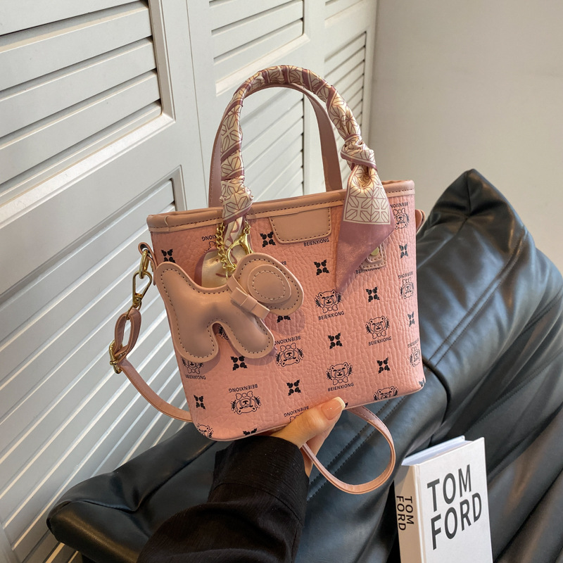 2025 Designer shipping 3 new Free Single Shoulder Bags for Women lady fashion handbag fashionable crossbody Bucket bag