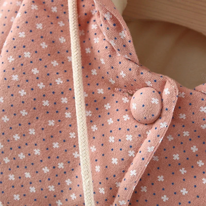 Winter Outerwear Infant Girl Clothes Toddler Jacket For Kids Korean Cartoon Cute Dot Hooded Warm Thick CoatBag Baby Tops BC028 241223