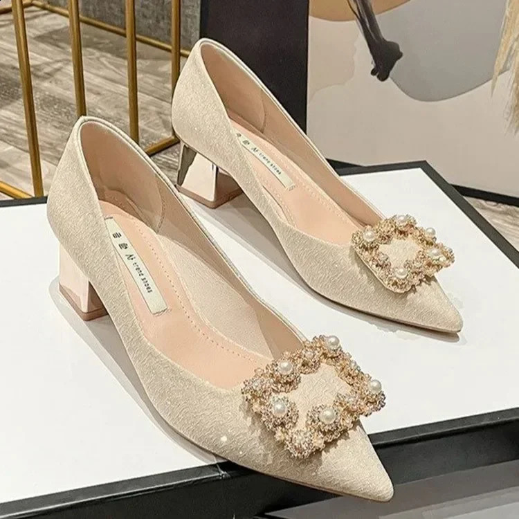 High Heels Shoes Women Spring Korean Edition Pearl Rhinestone Pointed Toe Womens Shoes Chunky Heels Pumps Zapatillas Mujer 241223
