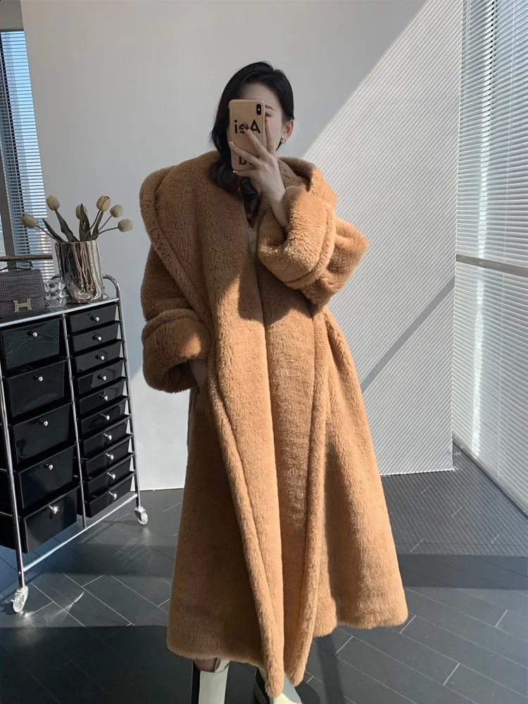 Hooded Teddy Bear Coat Apogeo Camel Silhouette Fur Coat 241220