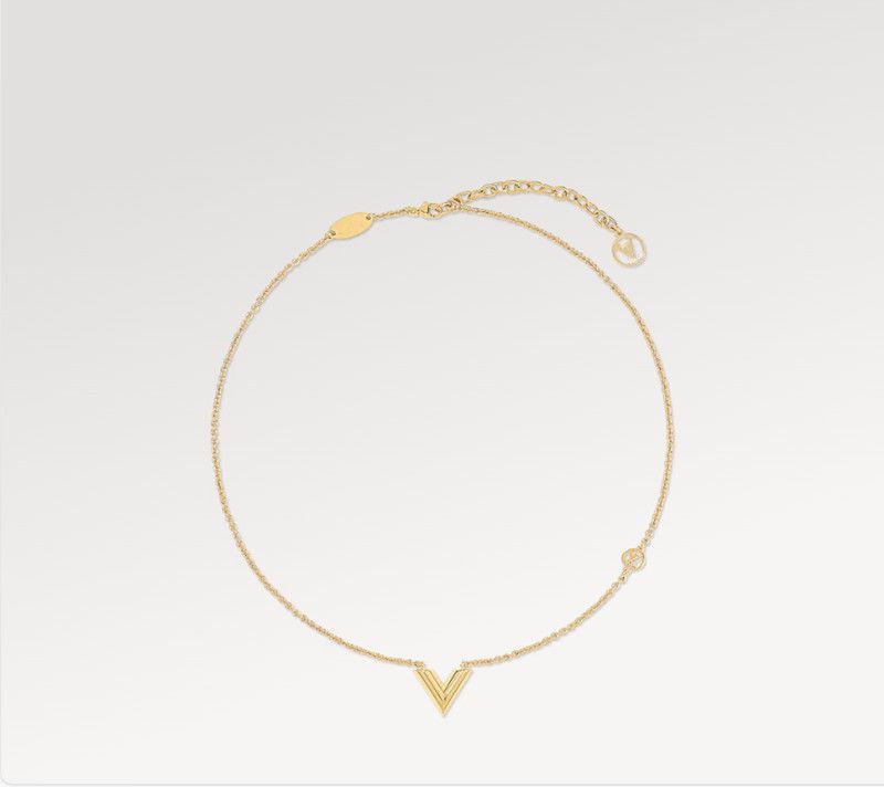 With BOX Brand V Letter Pendant Necklace For Women Silver Gold Necklaces Vintage Design Gift Long Chain Love Couple Family Jewelry Necklace