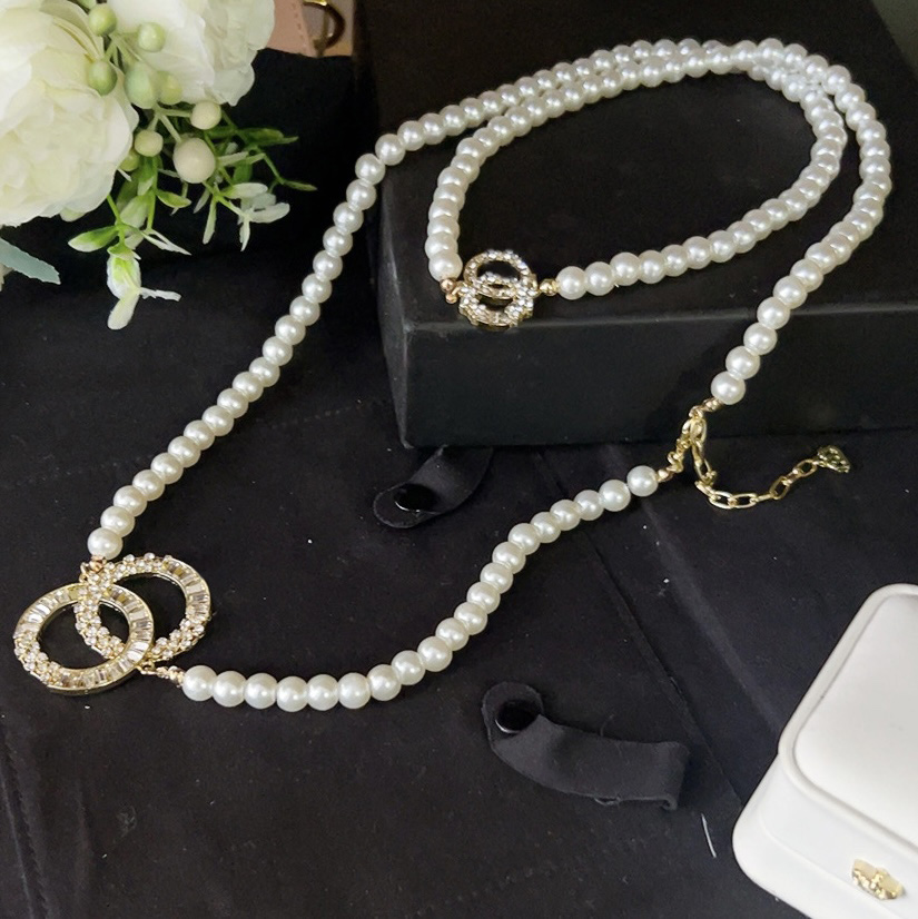 Extravagant Pearl Necklace Classical Jewerly Women Necklace Choker Chain Crystal Rhinestone Round Geometry Necklaces Sweater Chain Accessories Party Gifts