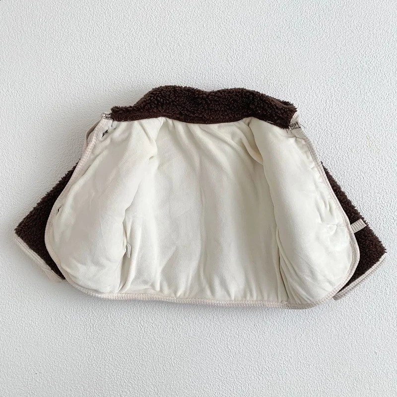 Winter Baby Coat 0-3Years born Boy Girl Lamb Wool Warm Jacket Pocket Velvet Cardigan Outwear Kids Clothes 241223