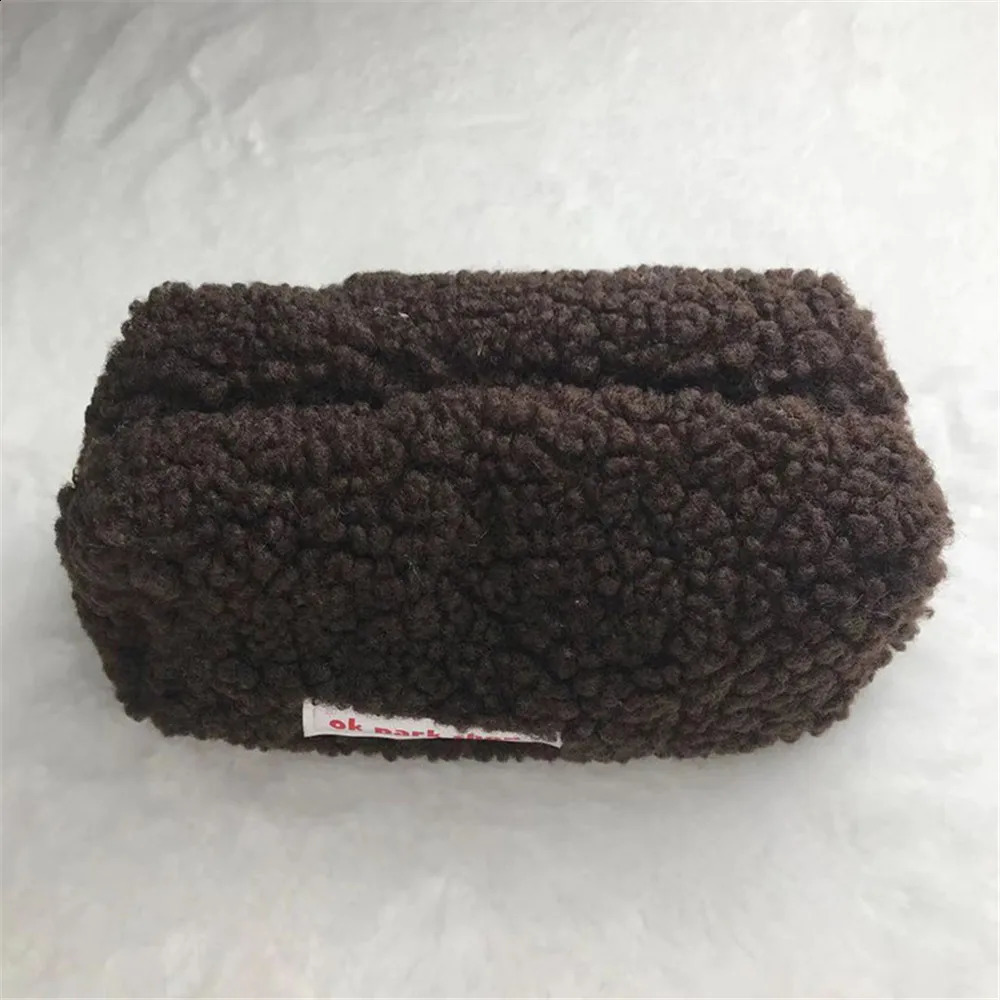Plush Cosmetic Bag Women Girl Large Capacity Cute Stationery Travel Makeup Organizer Females Toiletry Storage Pouch 241213