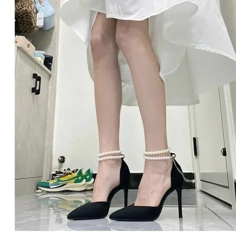Black high heels pump slim heels pearl ankles high-end shoes fashionable and comfortable womens shoes 241223