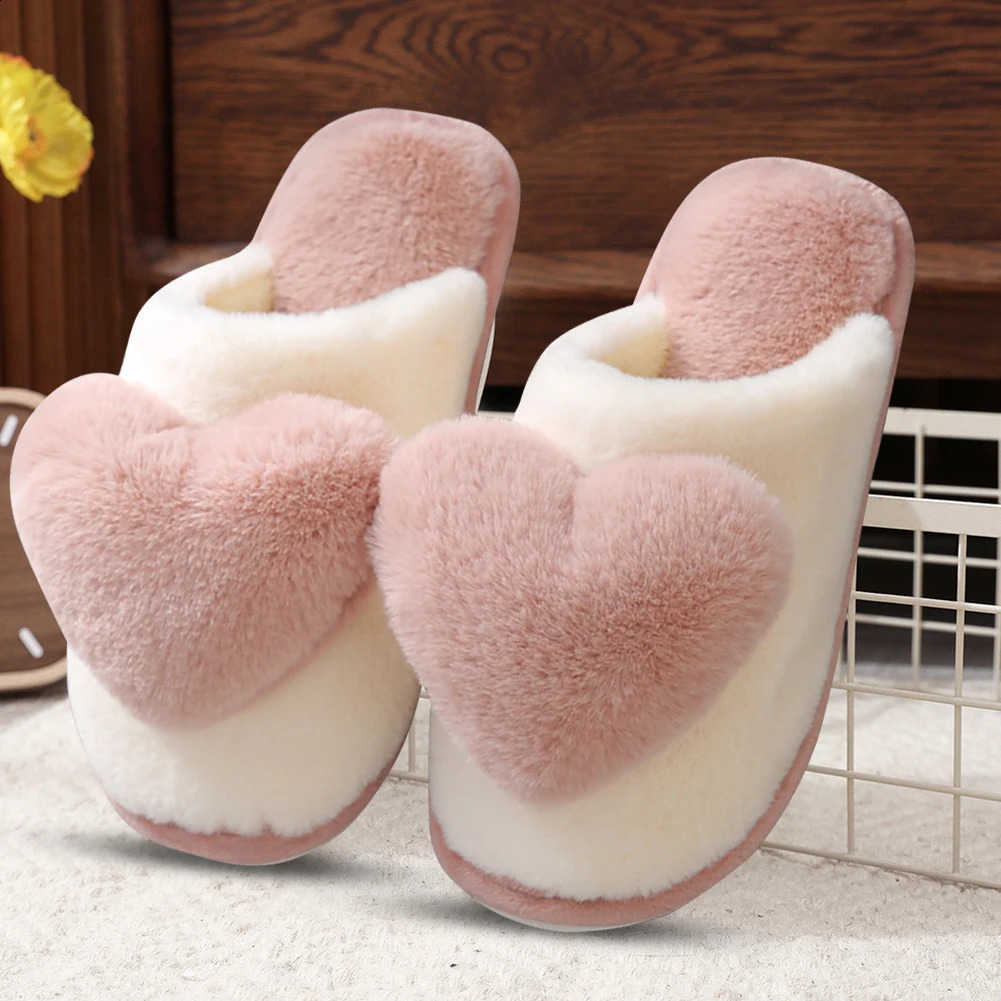 Unisex Plush Heart Slippers Non-Slip Fluffy Heart Slippers Soft Winter Platform Slippers Couple Indoor Slippers 241223