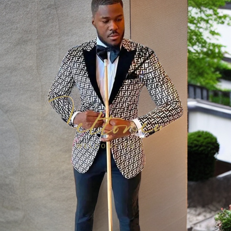 Slim Fit Floral Men Suits Peaked Lapel Costume Homme Wedding Tuxedo Terno Blazer 2 PCS Male Fashion Set (Jacket + Pants)