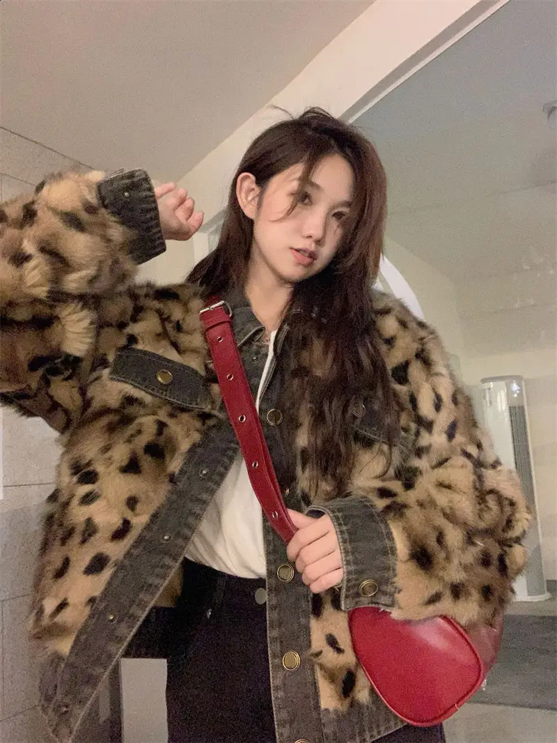 Women Leopard Printed Faux Fox Fur Spliced Denim Coat Winter Retro Patchwork Mink Fur Jeans Jacket Furry Outwear Tops 241223