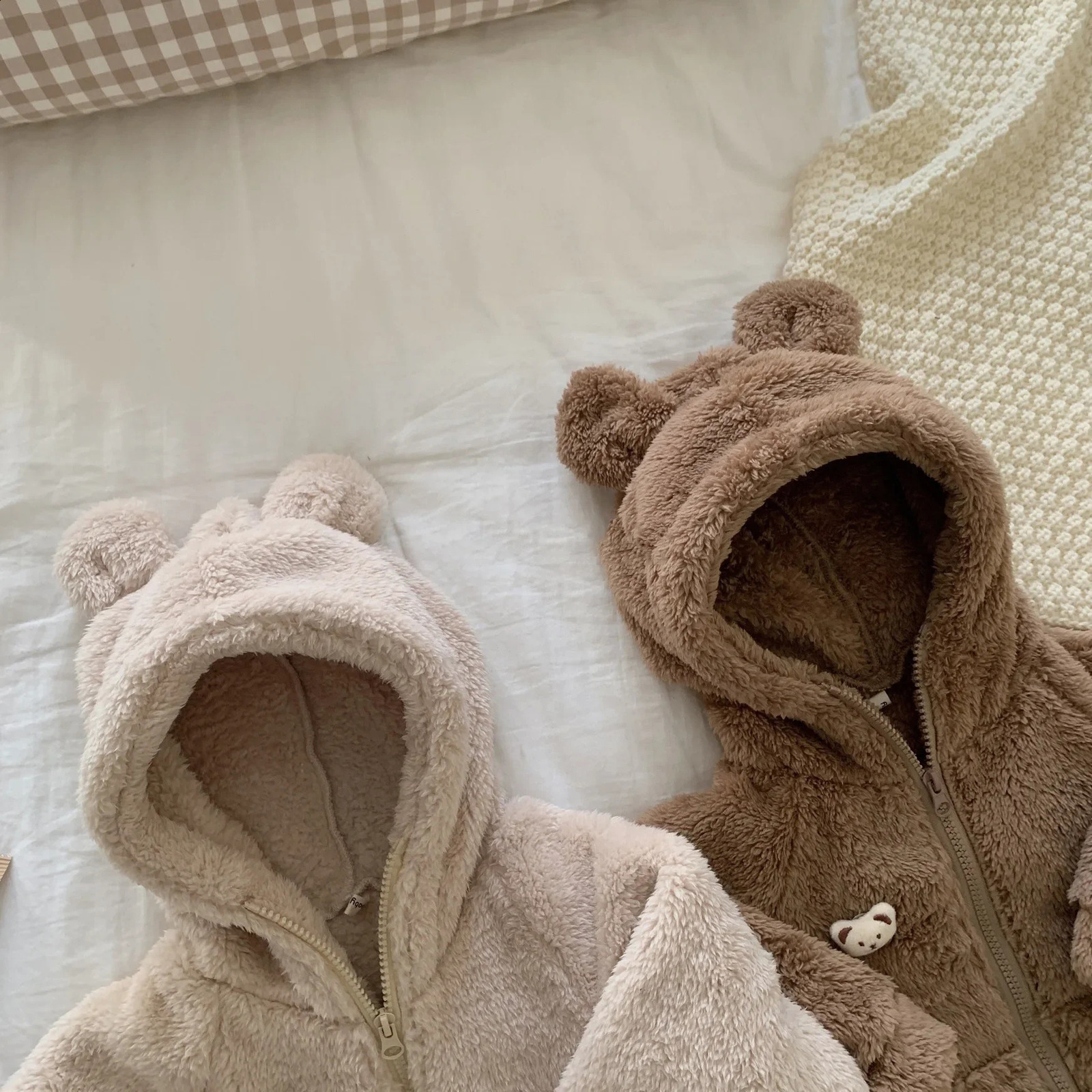 4410 Baby Coat Winter Korean Plush Baby Boys Coat Plus Velvet Padded Hooded Warm Jacket Outerwear 241223
