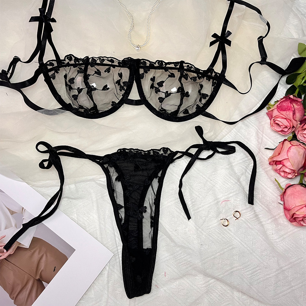 Women Night Beautiful 2 Piece Ral Embroidery Underwear Sexy Gerie Underwear Set Erotic Bra Set