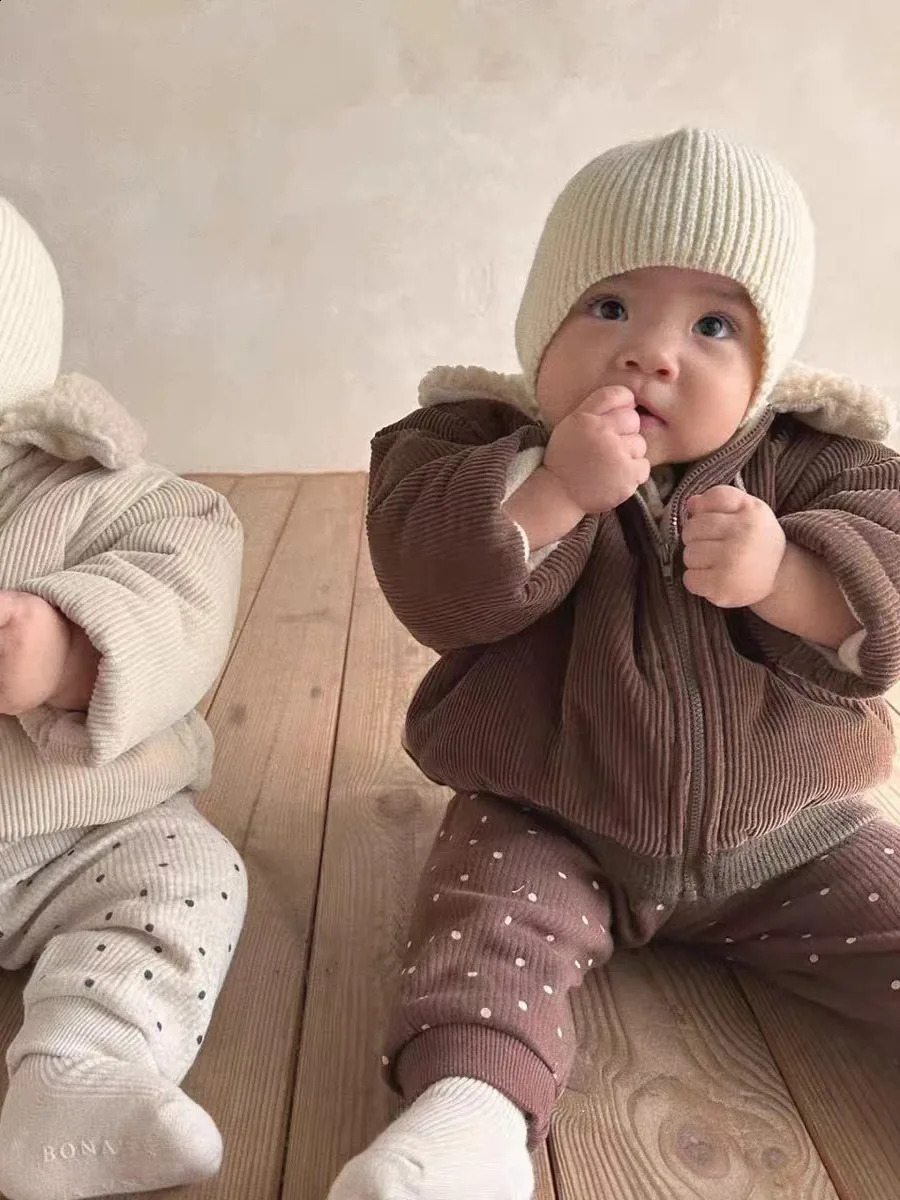 Winter Baby Letter Fleece Coat Children Long Sleeve Warm Padded Jacket Plus Velvet Thick Boy Girl Lapel Windproof Jacket 241223