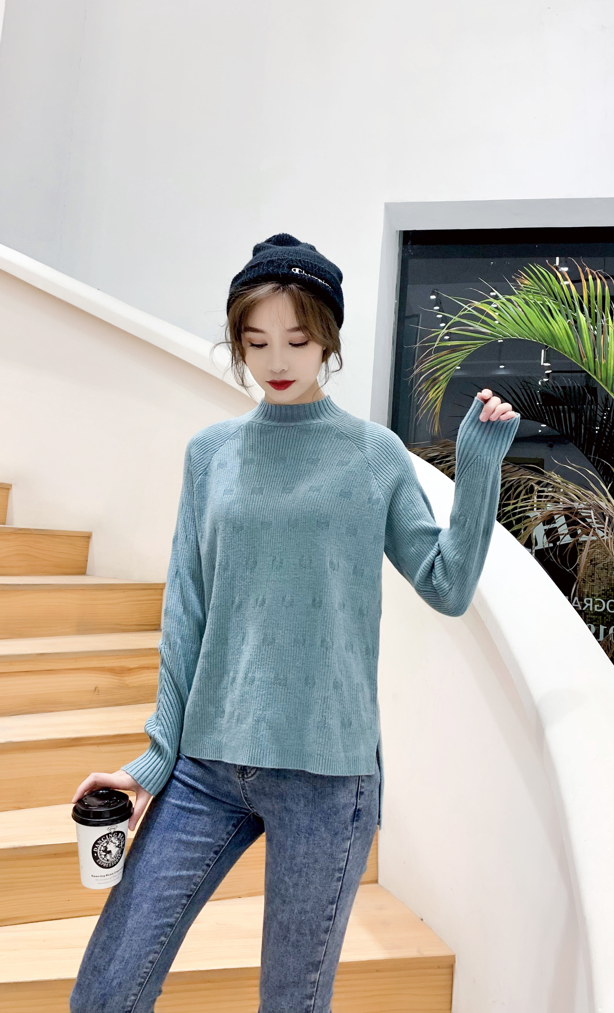 Fashionable Women's Wool Sweater for Fall and Winter - Sleek Design, Slim Fit