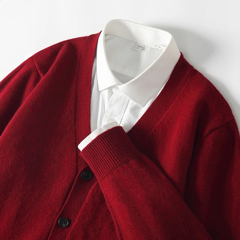 100% Merino wool mens V-neck cardigan cashmere sweater knitted high-quality solid color sweater for autumn and winter 241223