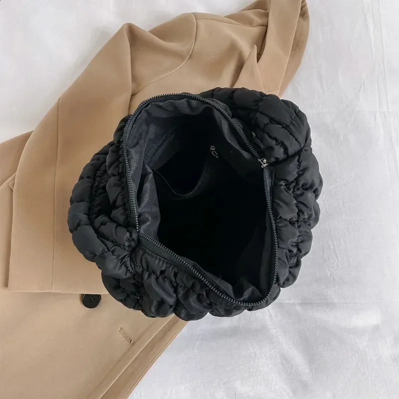 Quilted Pleated er Shoulder Bag Bubbles Cloud Handbag for Women Large Capacity Tote Bags Ruched Down Texture Crossbody Bag 241223