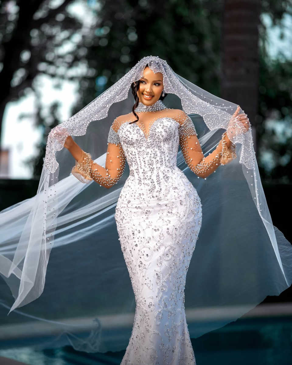 Mermaid Wedding Dresses For Women High Collar Long Sleeves Gown Sequins Rhie Pearls Sweep Train Customized Dress