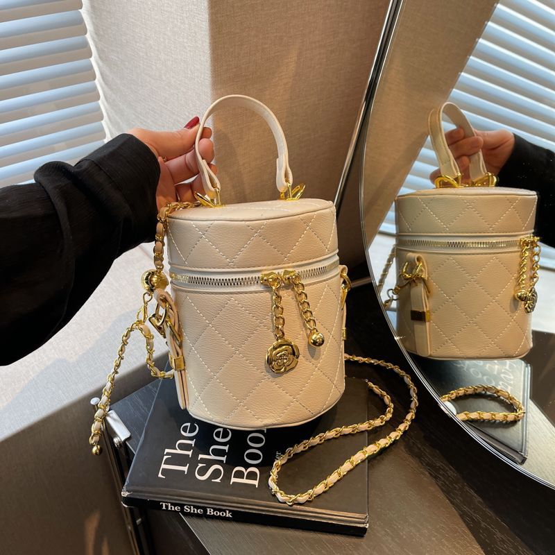 Free shipping 2025 Single Shoulder Bags for Women lady Bucket Handheld Cylinder Chain Crossbody Bag
