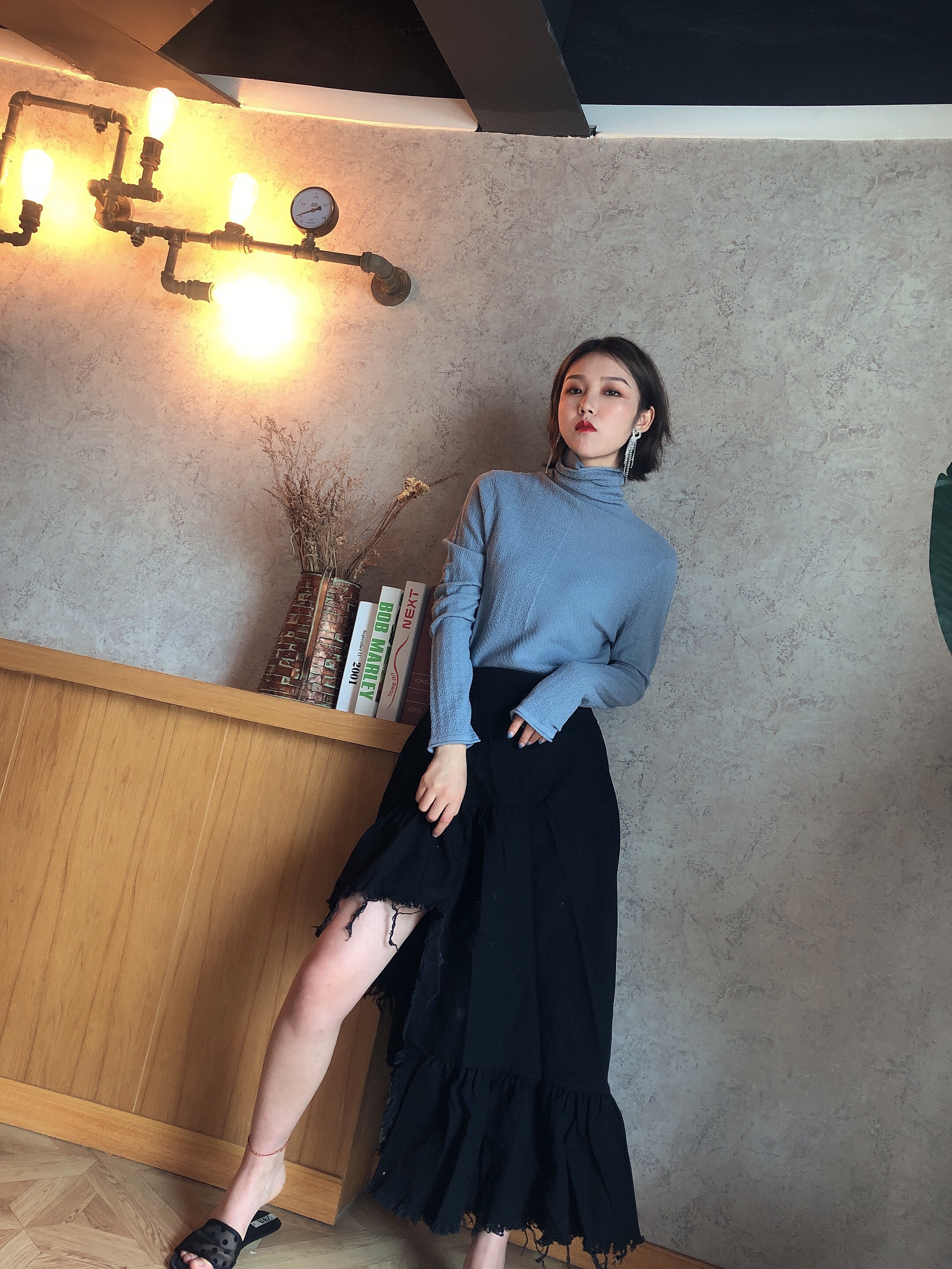 High-Quality Women's Wool Bottom Sweater - Chic and Comfortable for Cold Weather