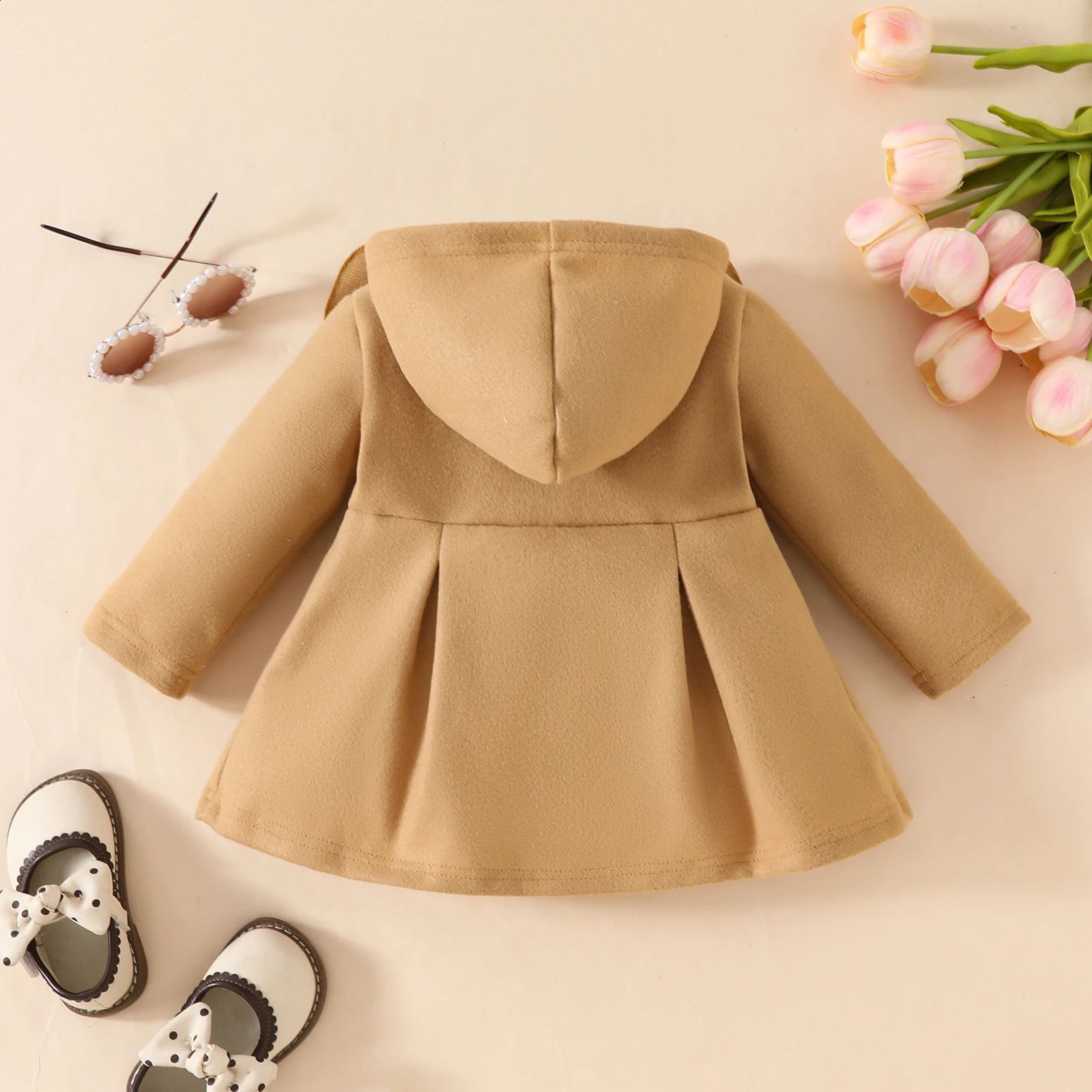 Solid hooded single-breasted coat for babies and girls in autumn and winter 241223