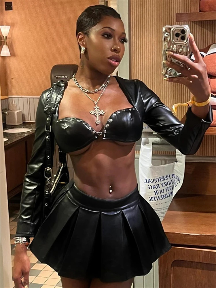 Habbris Spring Womens Black Faux Leather Crop Top Rock Rave Outfit 2025 Trendy Studded Long Sleeve Sweetheart Neck Racing Jacket 241218