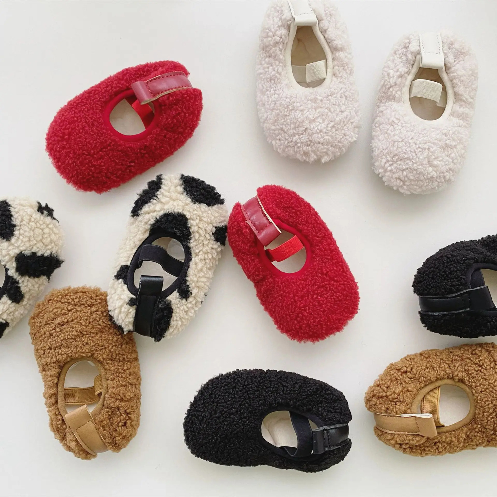 3926B Baby Shoes Winter Shoes 0-2 Years Old Baby Plus Fluffy Shoes Girls Non-slip Soft Soles Do Not Fall Warm Shoes 241223
