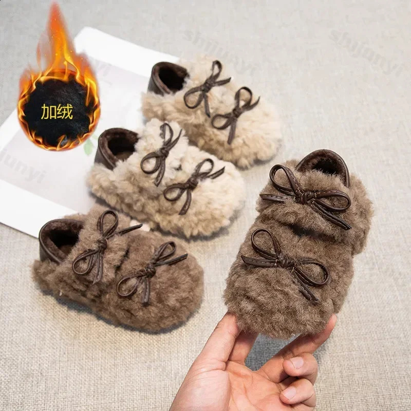 Warm Lambwool Shoes for Girls 2025 Furry Ballet Flats Baby Kids Baby Winter Soft Plush Mary Janes Shoes with Double Bowknot 241223