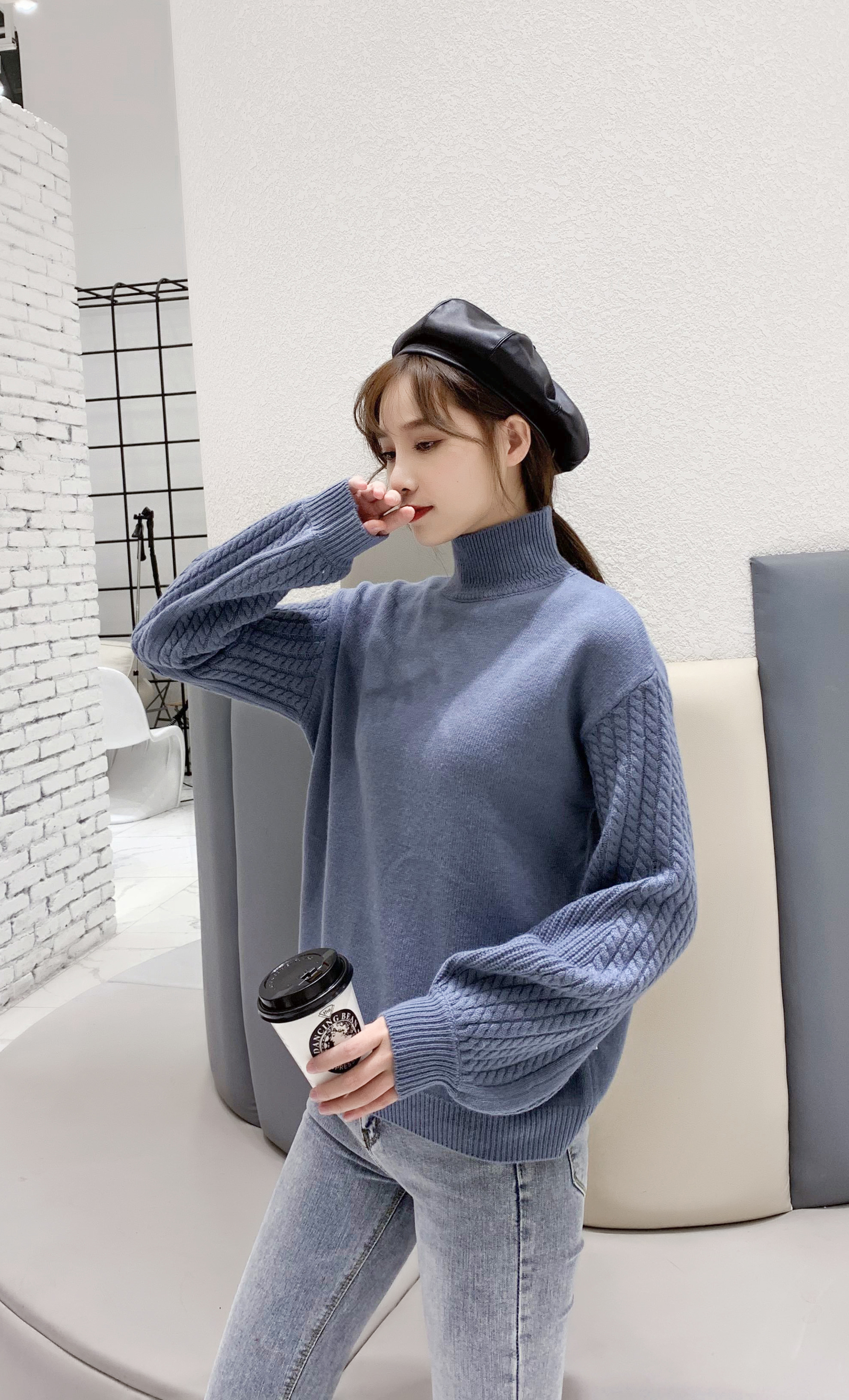 Chic Women's High-Quality Wool Sweater - Perfect for Autumn and Winter Seasons