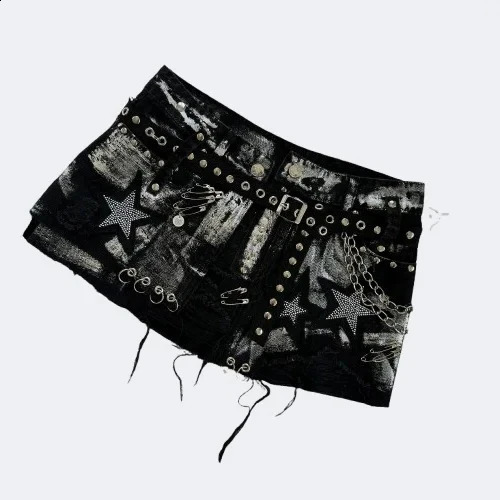 Streetwear Gothic girl retro denim skirt Harajuku star graphic mini skirt Y2K rhinestone rivet low waist slim suitable for hip skiing 241219