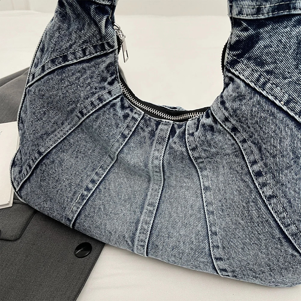 Women Denim Shoulder Bag with Zipper Handbag Trendy Underarm Purse With Pocket Clutch Bag for Work Travel Shopping 241223