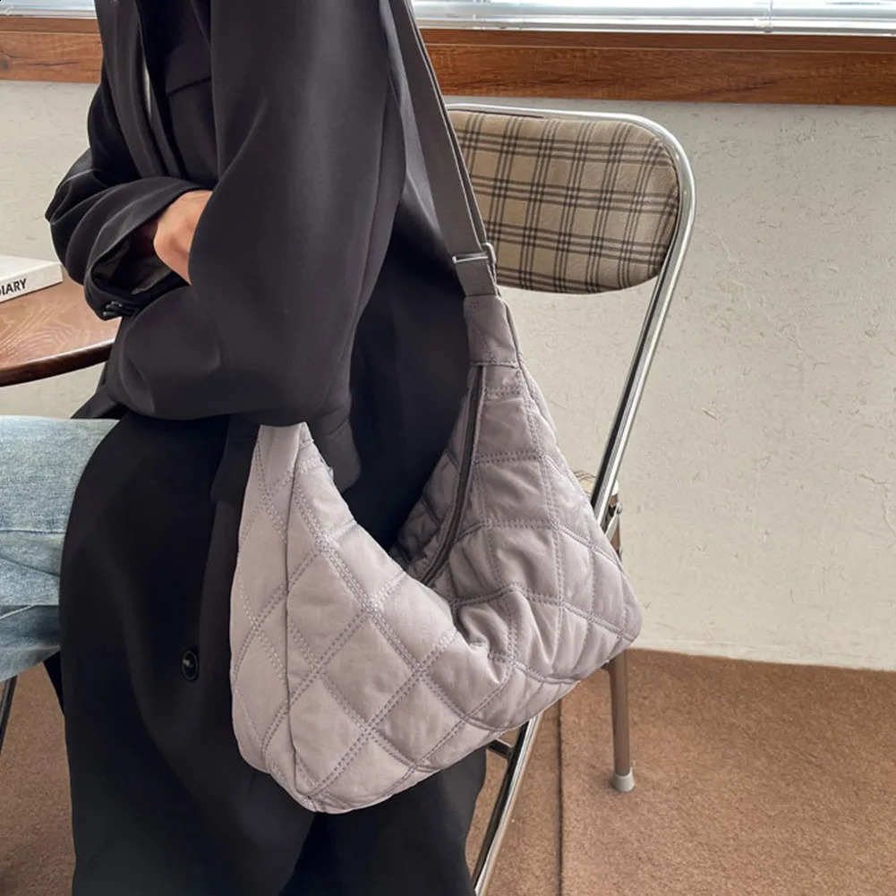 Women Puffer Satchel Bag Solid Color Quilted Diamond Lattice Tote Bag Adjustable Strap Large Capacity Soft Daily Bags 241224