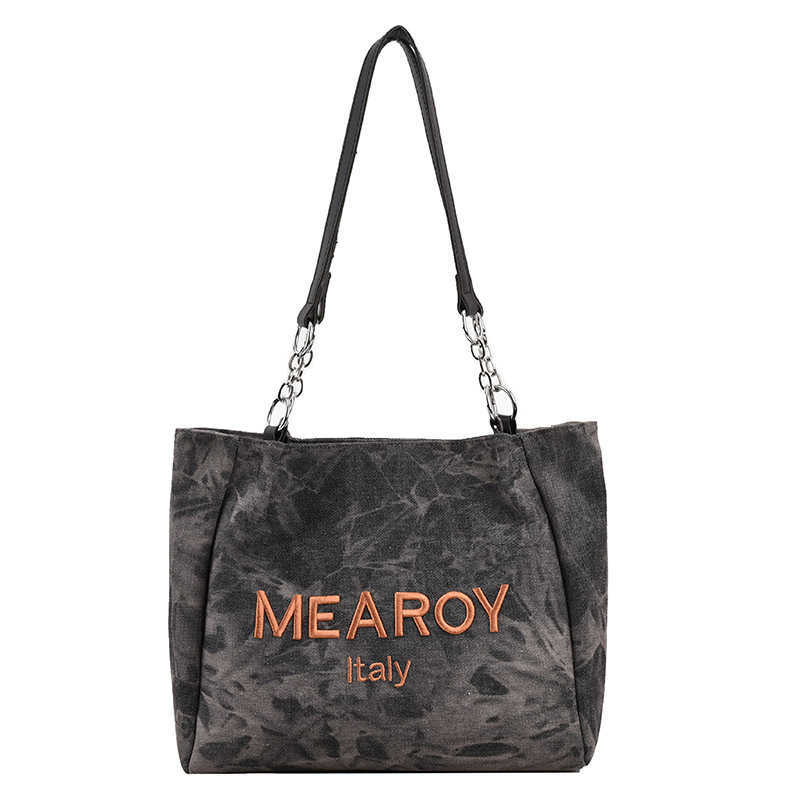 Small niche design denim bag, women's new versatile large capacity handbag, single shoulder tote bag class commuting 241215
