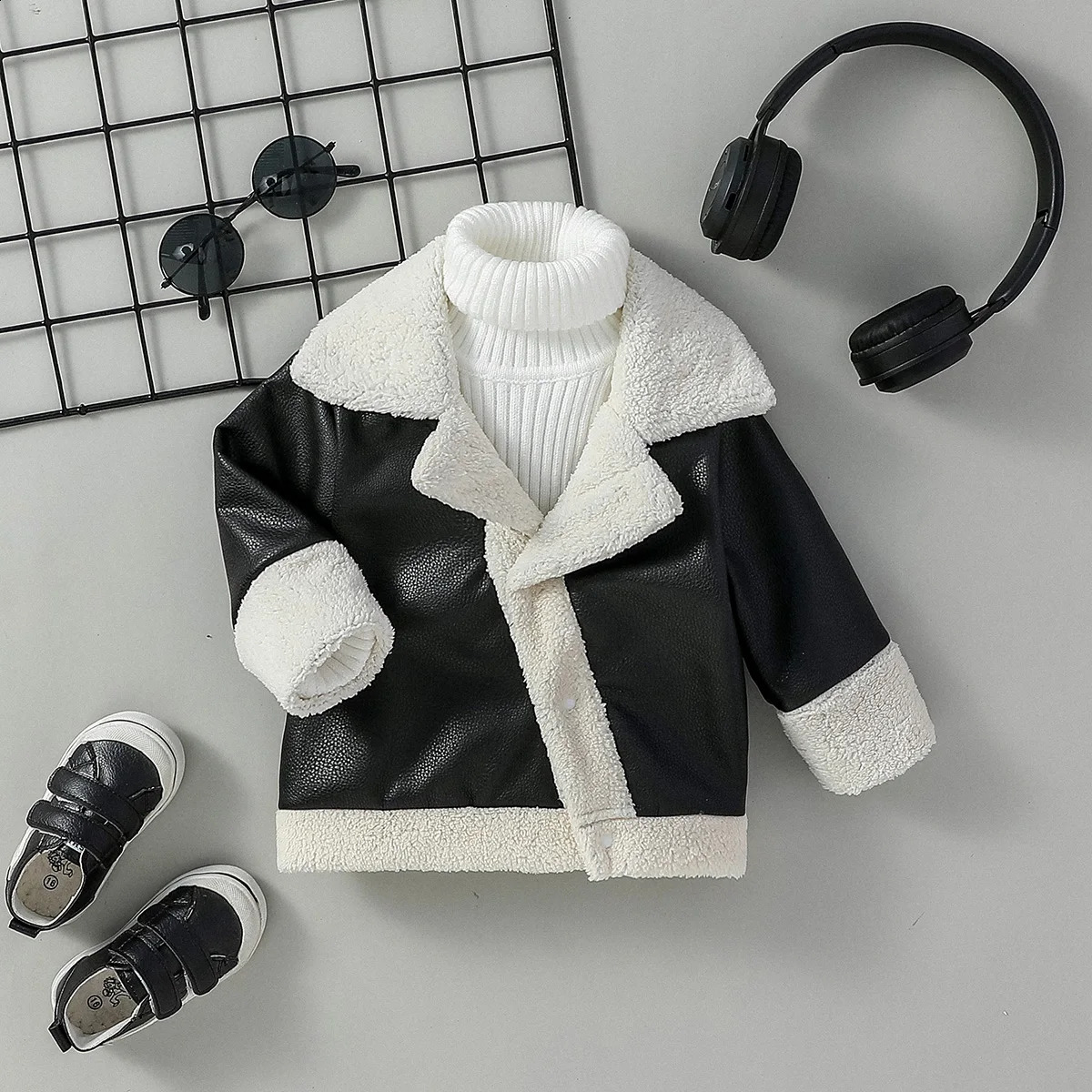 Baby Boys Black Leather Coats Winter Fashion Turn-down Collar Jackets Thick Warm Outerwear Children Clothes For 3M-3Y 241223