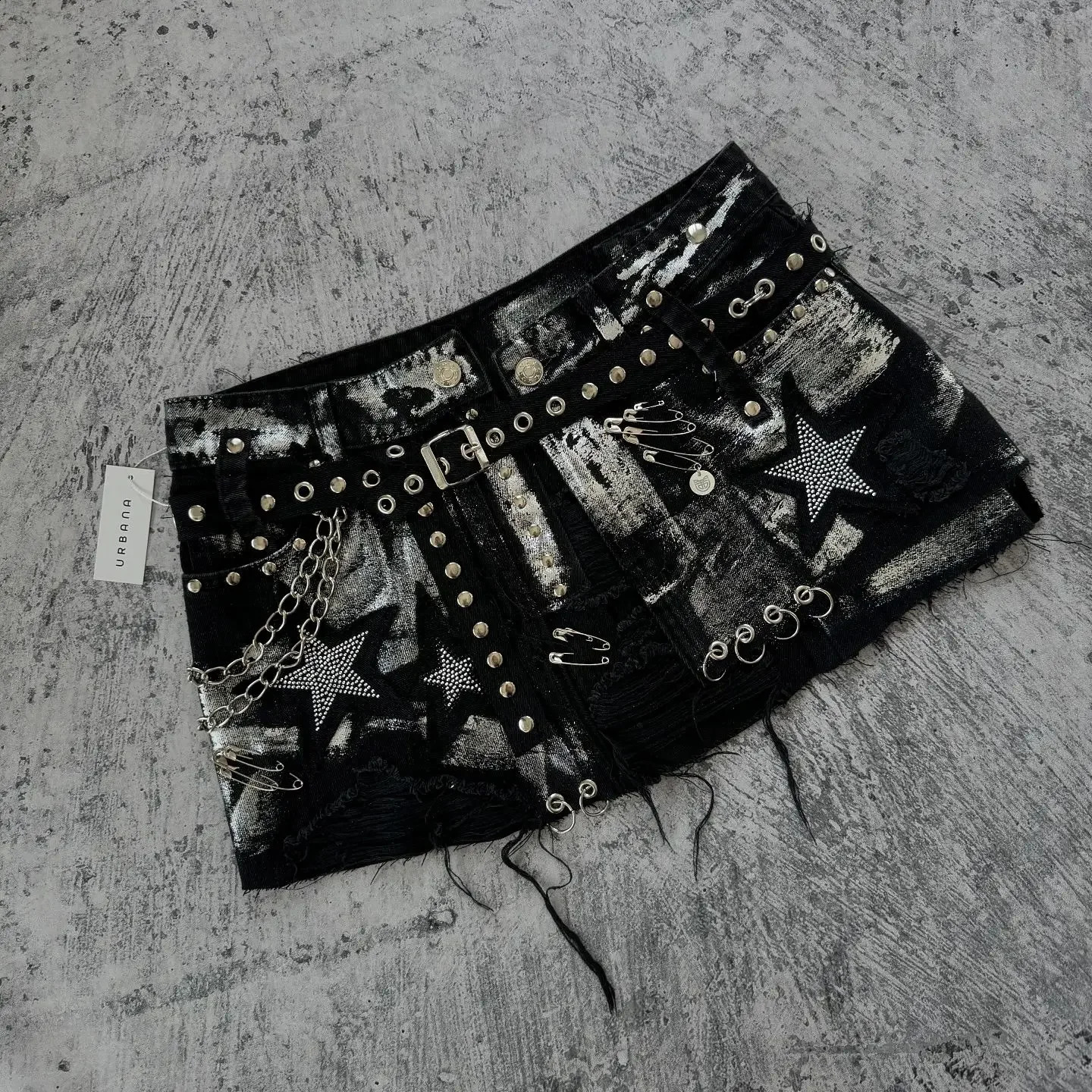 Streetwear Gothic girl retro denim skirt Harajuku star graphic mini skirt Y2K rhinestone rivet low waist slim suitable for hip skiing 241219