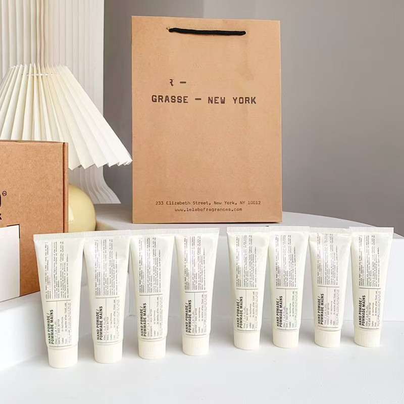 New Famous Brand Hand Cream Eight Piece Set 55ml *8 Gift Bag Santal33 TheNoir29 Bergamote22 Another13 Baie19 Hinoki Basil