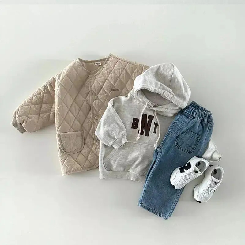 Winter Baby Letter Print Warm Coat Children Long Sleeve Cotton Padded Jacket Solid Infant Girl Thick Warm Clothes 241223