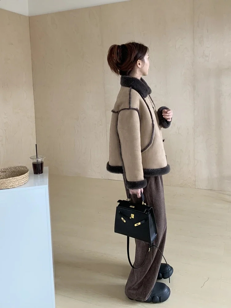 Korean fur integrated suede lamb wool locomotive clothing autumn and winter short jacket womens coat 241218